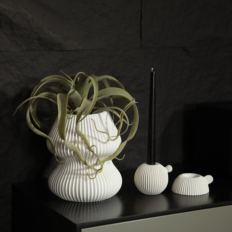 Florero pequeño de cerámica de embrión simple creativo estilo interior nórdico hogar sala de estar decoración de arreglos florales secos adornos de alto valor