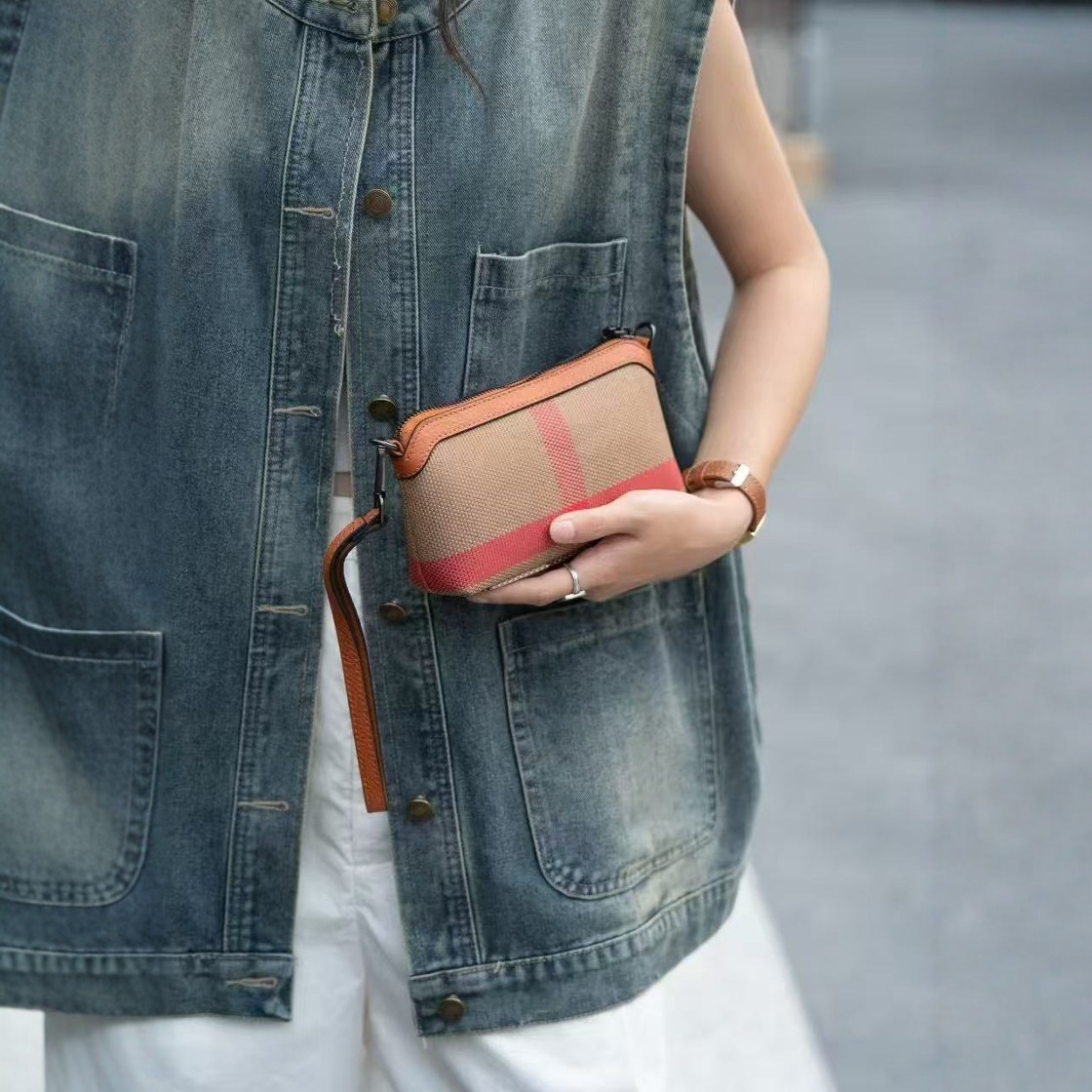 국경 간 신제품 정품 가죽 격자 무늬 클러치 백 크로스 바디 백 휴대 전화 가방 열쇠 동전 지갑 라이브 방송 유도 제조 업체 직접 판매