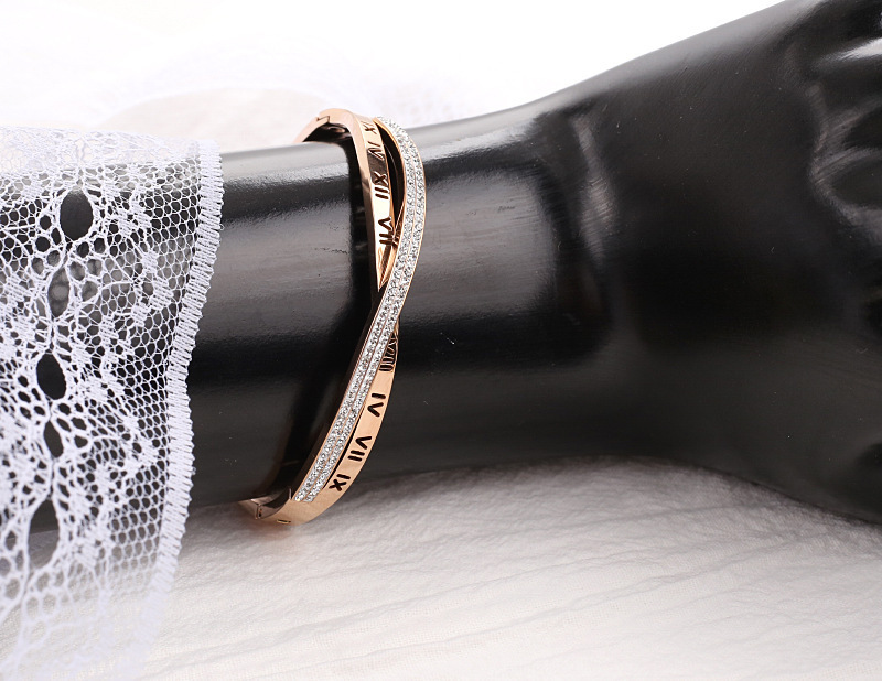 交叉钛钢罗马手镯