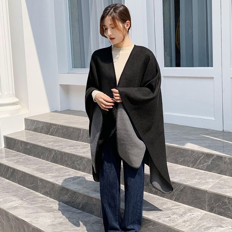 2024 Winter New Versatile Black and White Checkered Shawl Coat for Women, Outer Cloak, Knitted Yarn Square Scarf on Both_voghion.com