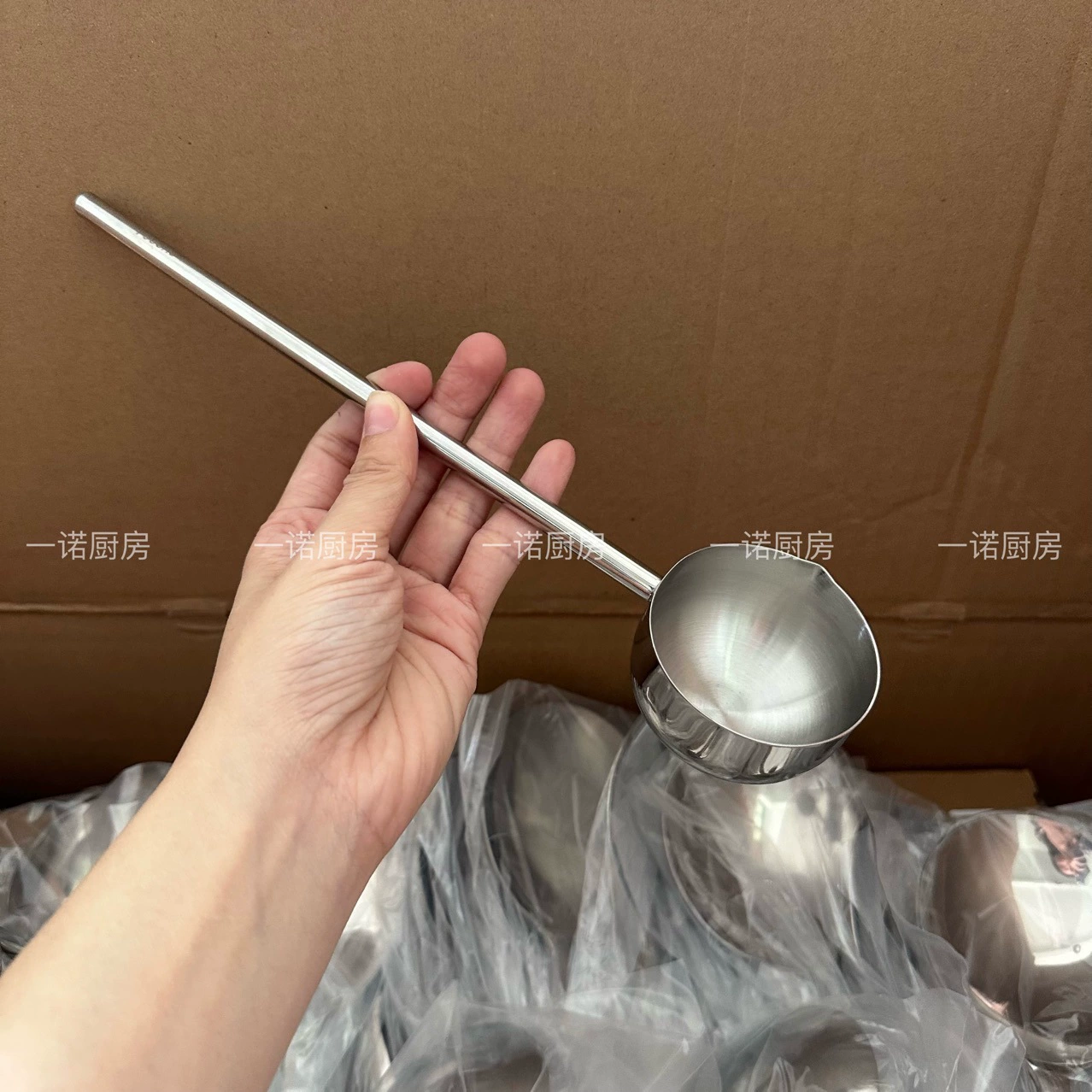 Yinuo Kitchen 304 нержавеющая сталь заливка масла ложка горячее масло специальный маленький горшок Удлиненная ручка для заливки масла горит маленький горшок