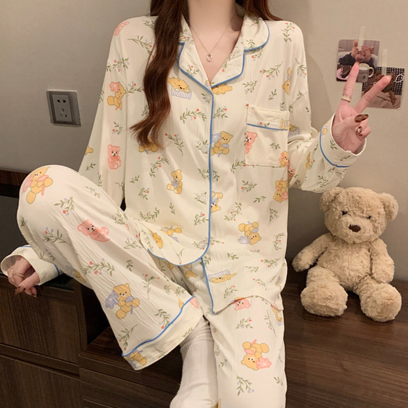 蝶結びのさくらんぼのプリントの女性のパジャマの春と秋の新型のカーディガンの長袖のズボンの部屋の服のスーツは実際に卸売りをたたきます。|undefined