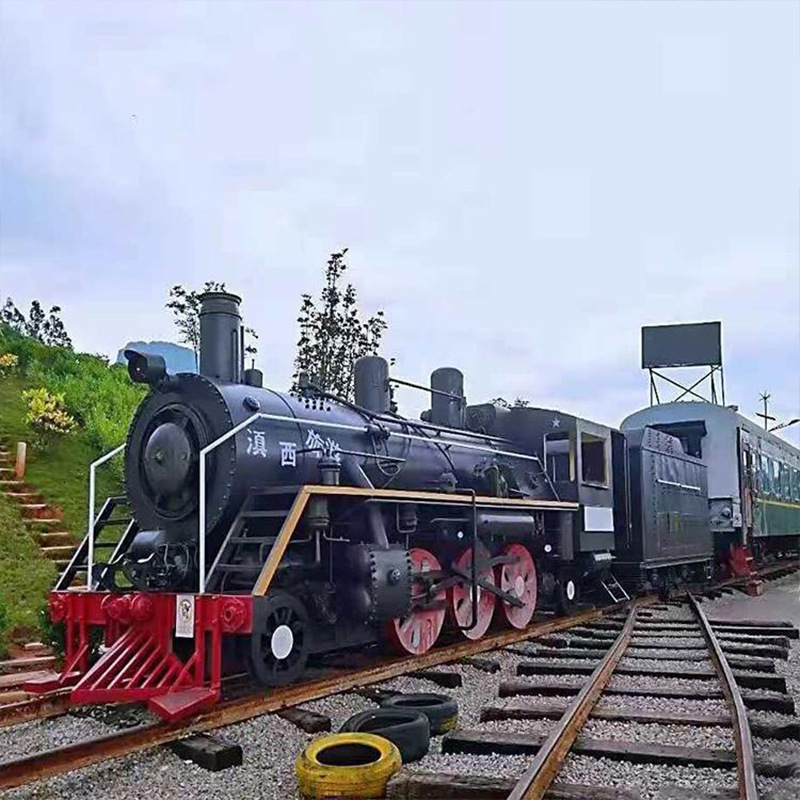 Large-Scale One-To-One Outdoor Metal Iron Art Replica of a Vintage Steam Locomotive for Scenic Spots, Commercial Plazas, and Wedding Photography