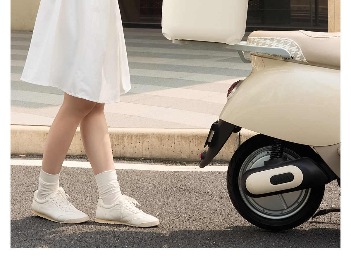 New Cartoon-Style Universal Large-Capacity Trunk for Electric Vehicles, Electric Scooters, and Motorcycles