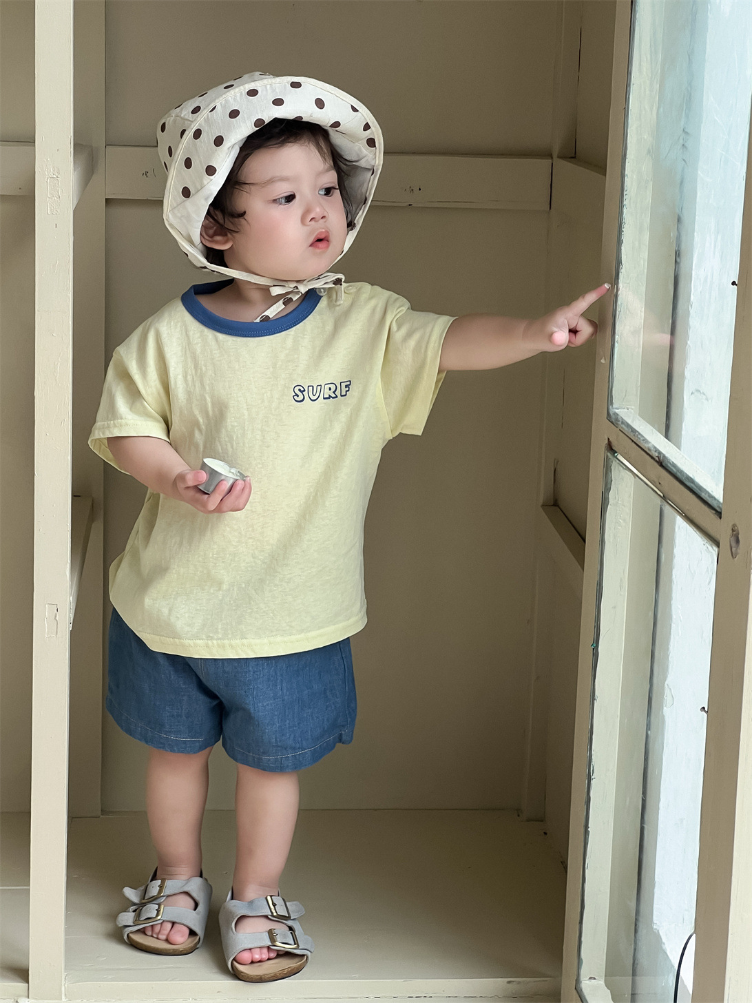 Ropa de verano para niños 2025, ropa de verano fina, conjunto de pantalones cortos de mezclilla para niños, estilo coreano, manga corta, nuevo