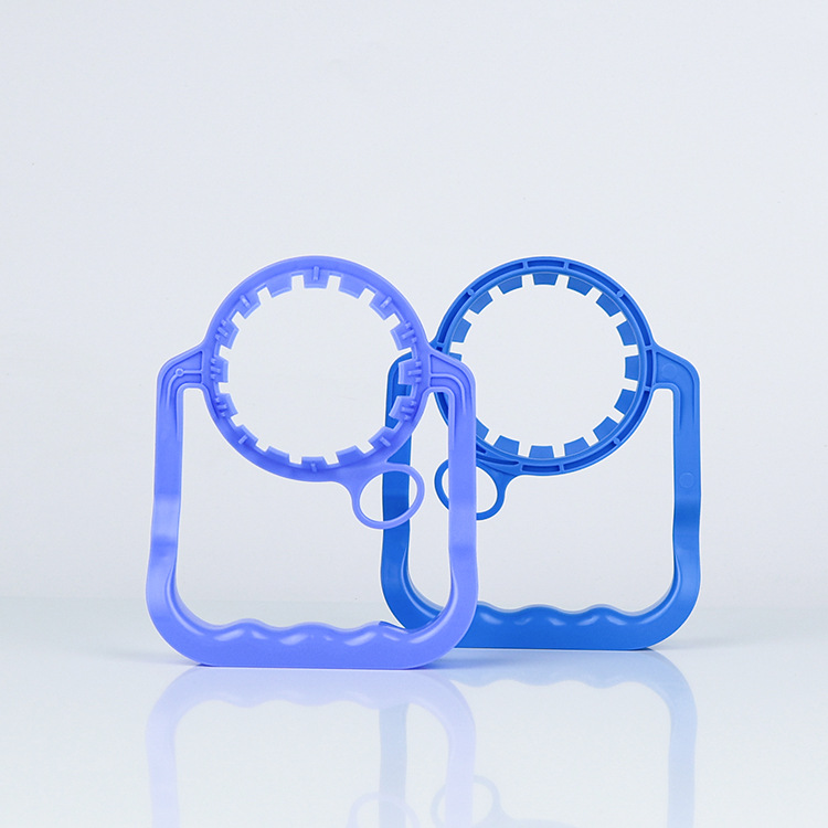 Fábrica de fuente al por mayor 55 calibre botella de bebidas PE mango botella de agua potable desechable mango mango de plástico