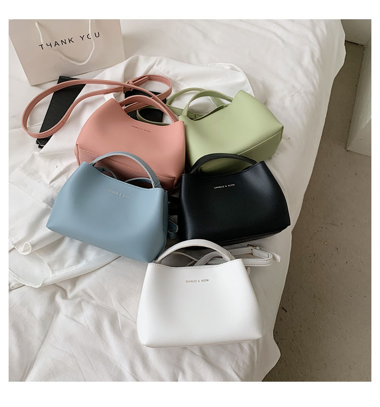Simple Fashion Solid Color One-shoulder Messenger Bag display picture 11