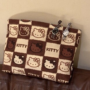 �¿�����С���ɐ�Kitty���y����������đ�������ռ{�����y