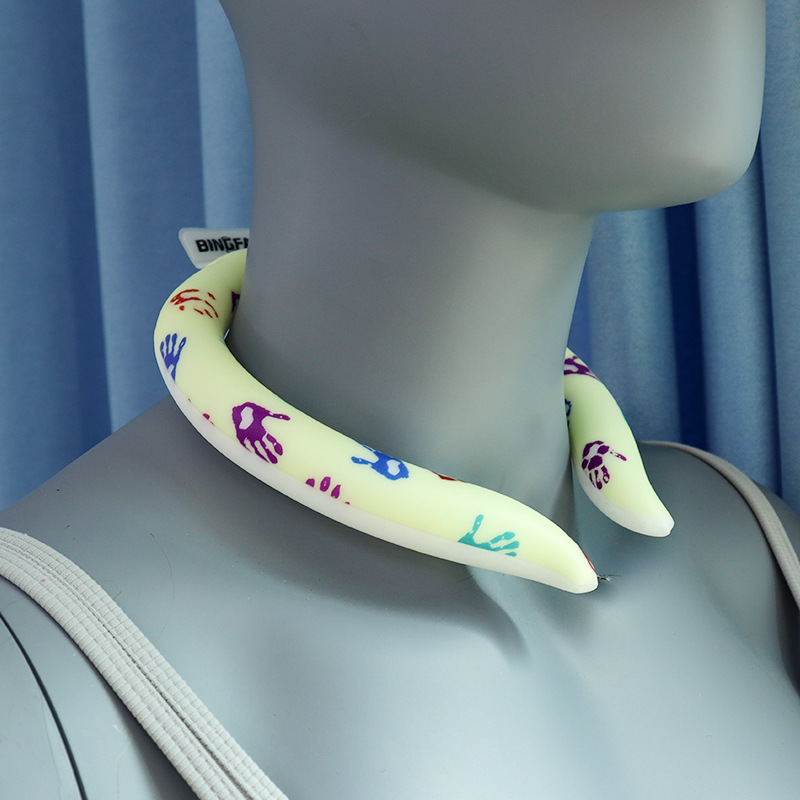 Collar de hielo explosivo transfronterizo, prevención del golpe de calor, repelente de mosquitos, anillo de hielo de verano, collar de sensación de hielo al aire libre, artefacto de enfriamiento, cuello colgante, anillo frío
