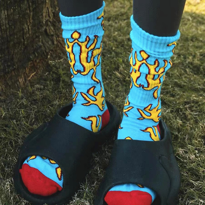 Tide brand GOLF blue flame European and American street sports socks for men and women couples in the tube tide socks skateboard socks spot