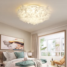 卧室吸頂燈2022年新款創意花瓣現代簡約北歐溫馨浪漫網紅房間吊燈