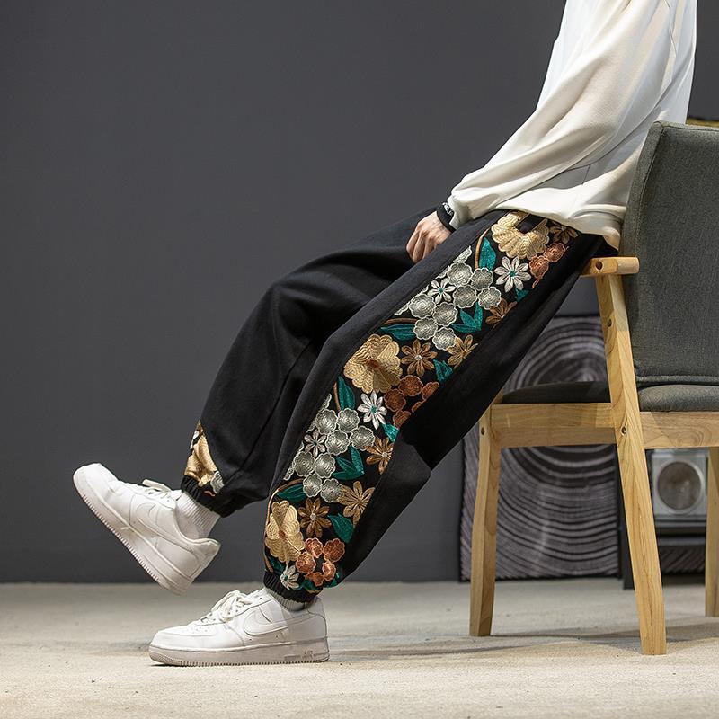 Pantalones de hombre bordados a juego de color de estilo chino pantalones de harén sueltos atados al tobillo artísticos retro pantalones casuales de primavera y otoño más pantalones de tamaño