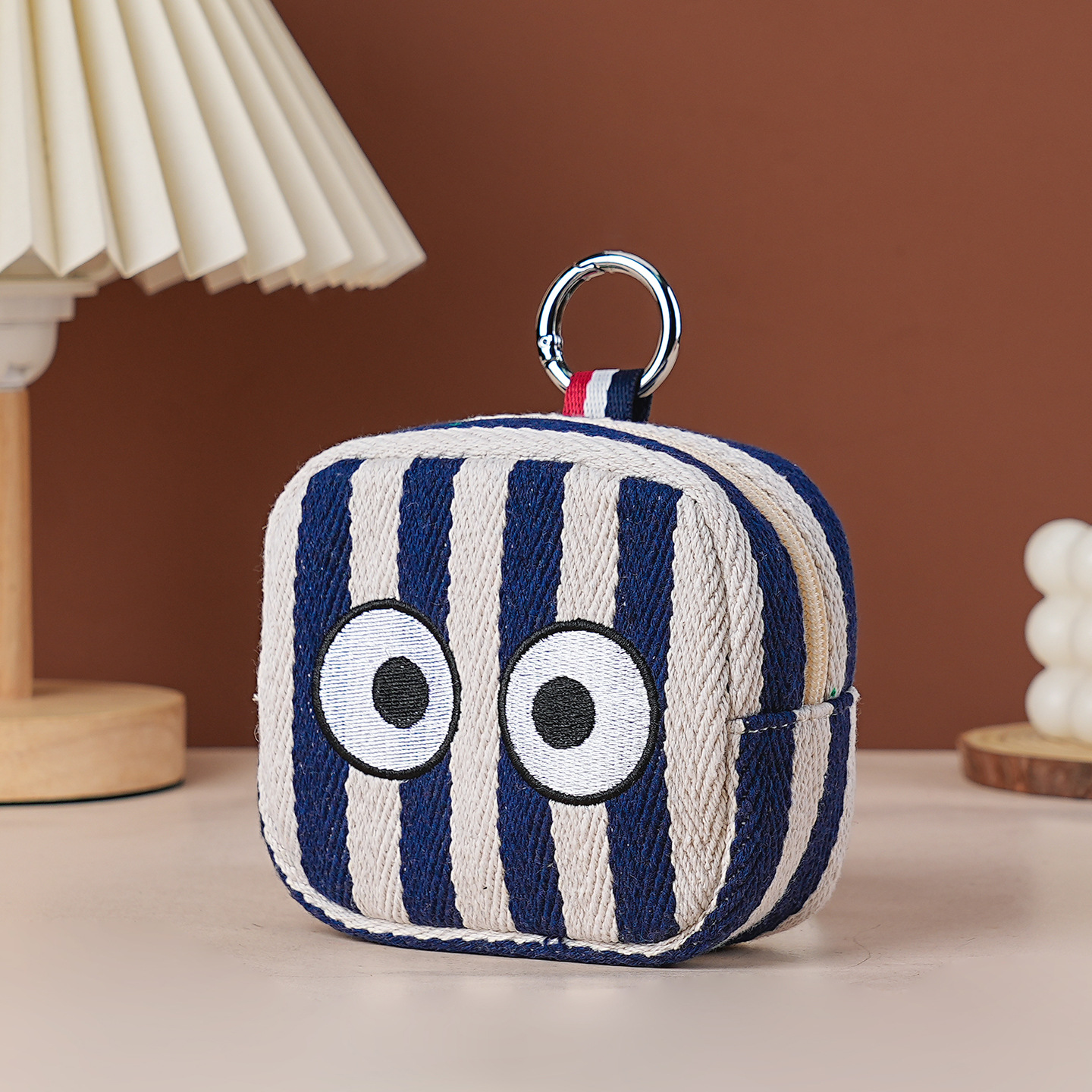 Bolso de almacenamiento de tarjeta de sobre rojo a rayas de ojos grandes, bolso digital, bolso pequeño para colgar, bolso pequeño bordado, bolso pequeño, cambio, bolso para auriculares, cremallera