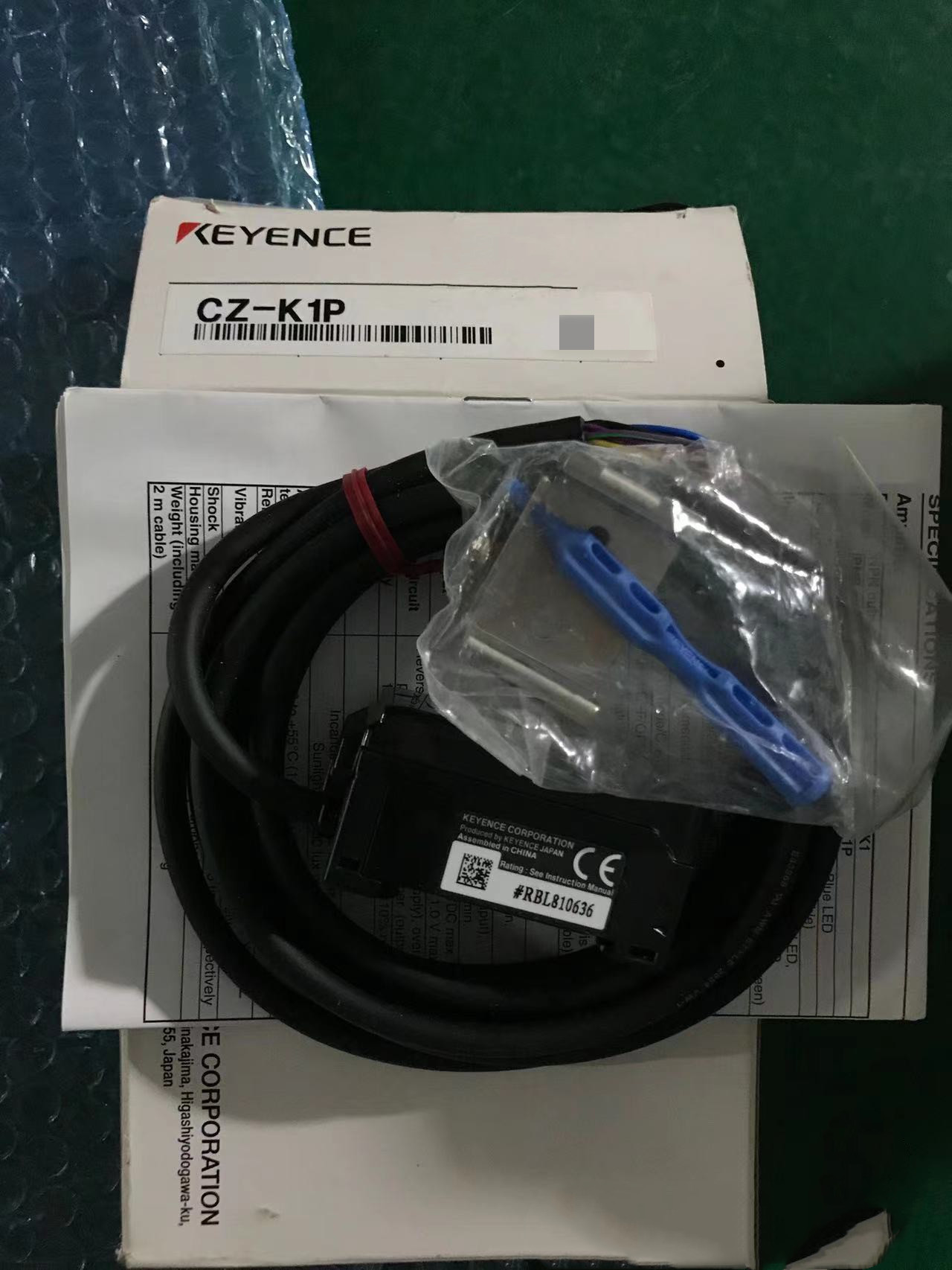 KEYENCE基恩士CZ-K1P白色光点激光传感器全新原装现货