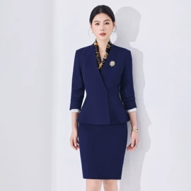 职业女裙套装;小西装;半身裙