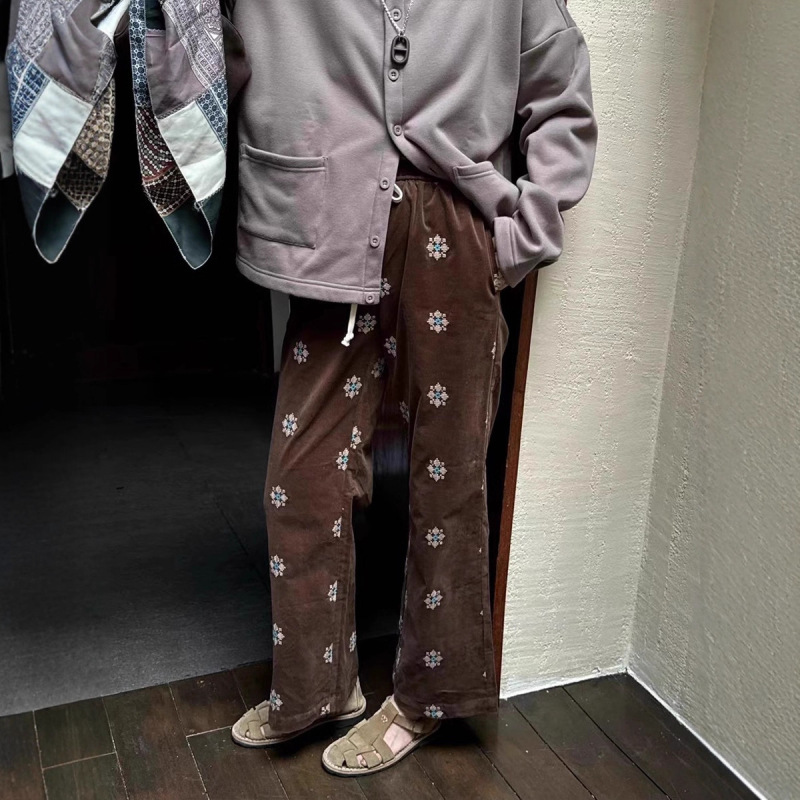 灯芯绒刺绣微喇超显瘦休闲高腰百搭窄版直筒长裤子女2025秋冬新款|undefined