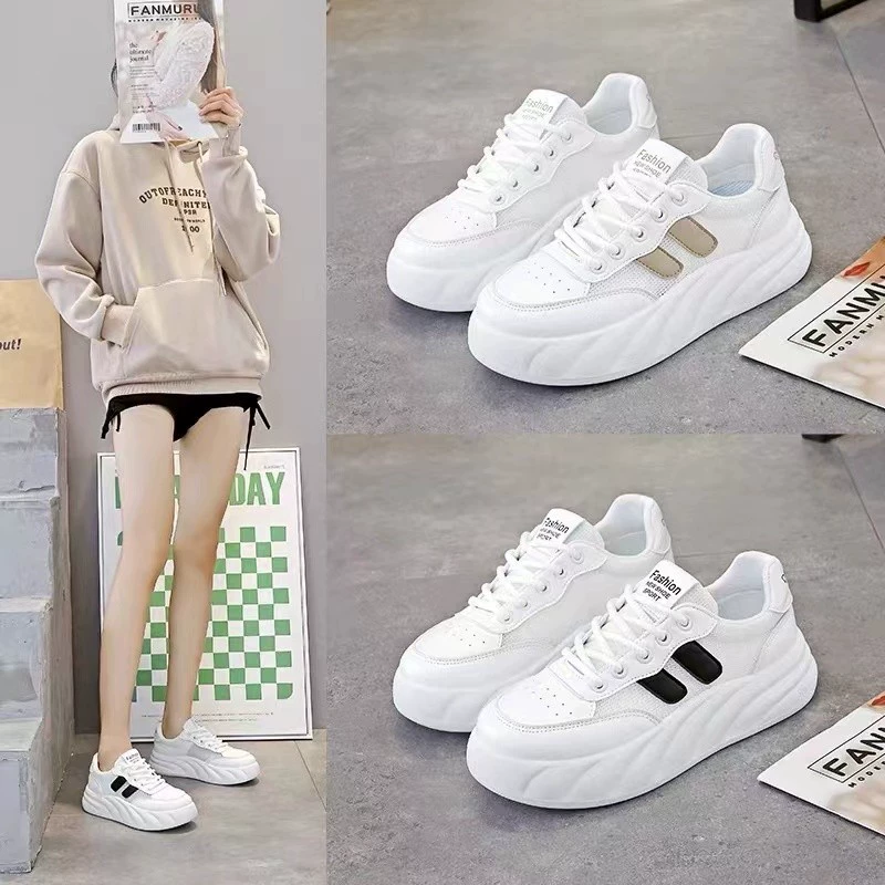 Взрывающие сетчатые маленькие белые туфли женские толстые подошвы для увеличения хлебных туфель 2024 новые полые дышащие повседневные туфли