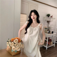 夏日绝美海边度假吊带连衣裙女2025新款法式初恋无袖宽松沙滩长裙