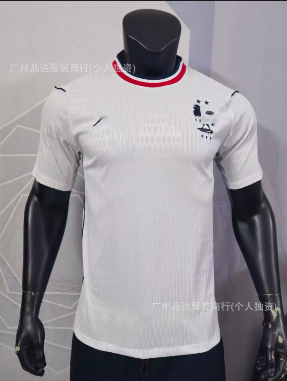 Camiseta de Uniforme de Fútbol Temporada 2526, Versión Jugador del Real Madrid, Edición Especial Selección Nacional, Versión Aficionado, La Liga