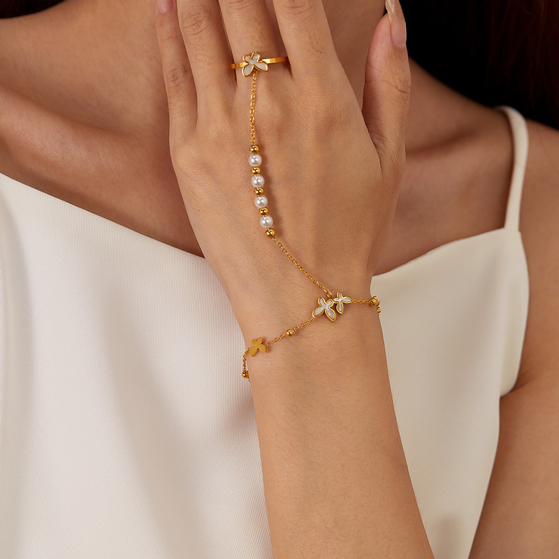 Ins Korean Fashion Niche Versatile Titanium Steel Mother-Of-Pearl Butterfly Bracelet Stainless Steel Jewelry Ins Korean Fashion Niche Versatile Titanium Steel Mother-Of-Pearl Butterfly Bracelet Stainless Steel Jewelry