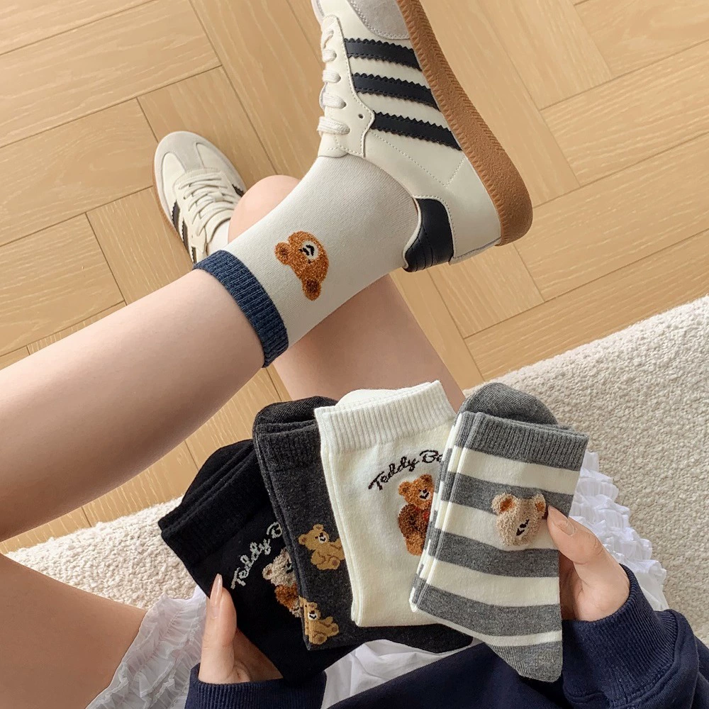 Сшитая голова ручной работы расческа хлопчатобумажные носки в носках милые девушки мультяшные очки медведя дикие носки для студентов четыре сезона