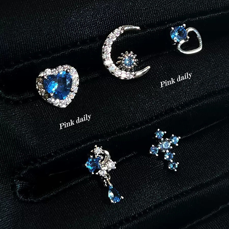 Pink Daily Blue Diamond-Encrusted Moon Ear Studs with a Cool Vibe, Twist-Back Ear Studs, Heart-Shaped Set, Super Shiny Pink Daily Blue Diamond-Encrusted Moon Ear Studs with a Cool Vibe, Twist-Back Ear Studs, Heart-Shaped Set, Super Shiny