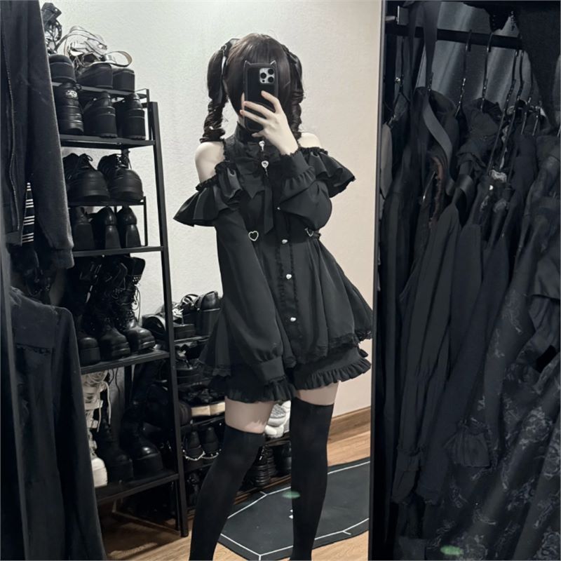春季学院风重工蕾丝露肩连衣裙小众设计感百搭短裤两件套装|undefined