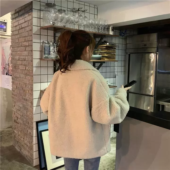 Деми-сезонная бархатная пуховая куртка, оверсайз, 300 г наполнителя, абрикос (M–2XL)