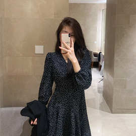黑色圆点波点碎花长袖连衣裙子女秋季2025新款茶歇法式赫本风秋装