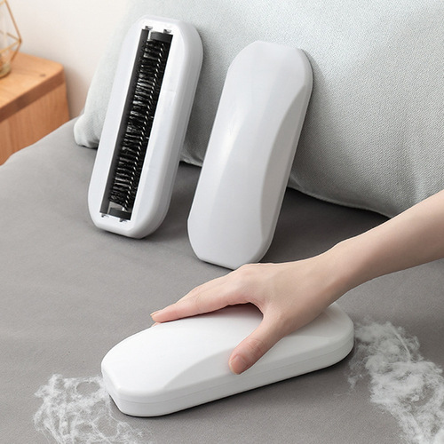 Bed brush household multi-functional rolling cleaning brush winter clothes brush bed sofa nut shell debris dust brush