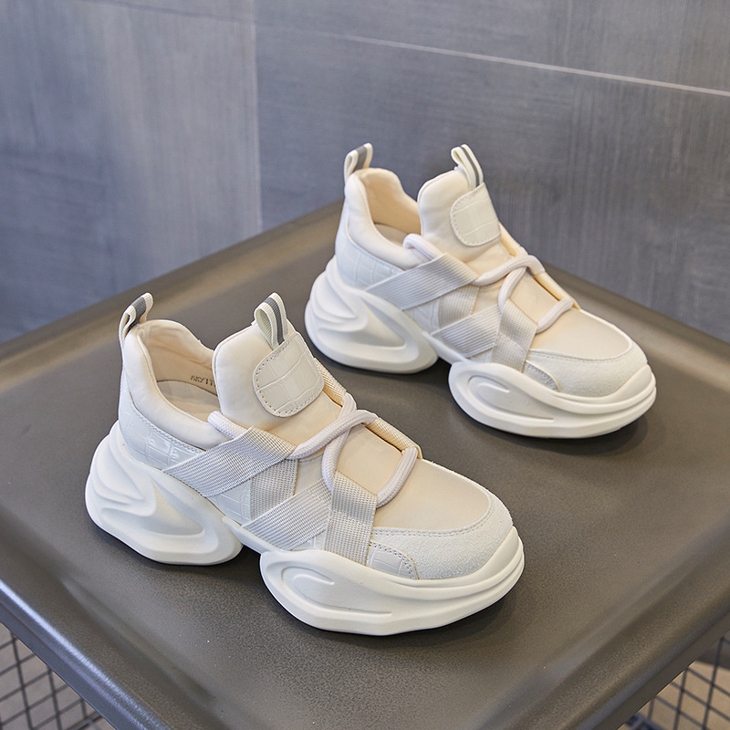 Inner realce zapatos de papá mujeres 2024 primavera nuevos zapatos blancos de todo fósforo zapatos de mujer de suela gruesa zapatos deportivos casuales de plataforma