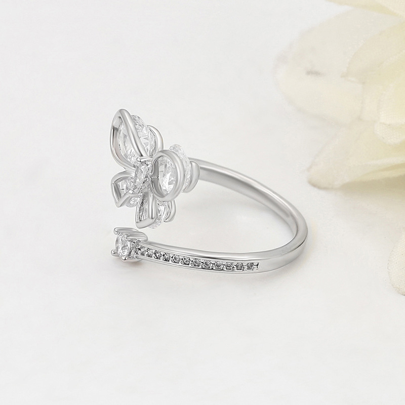 Xuping anillo de joyas artificiales elegante y dulce anillo de abertura de mariposa de aleación de cobre chapado en blanco joyería de mujer