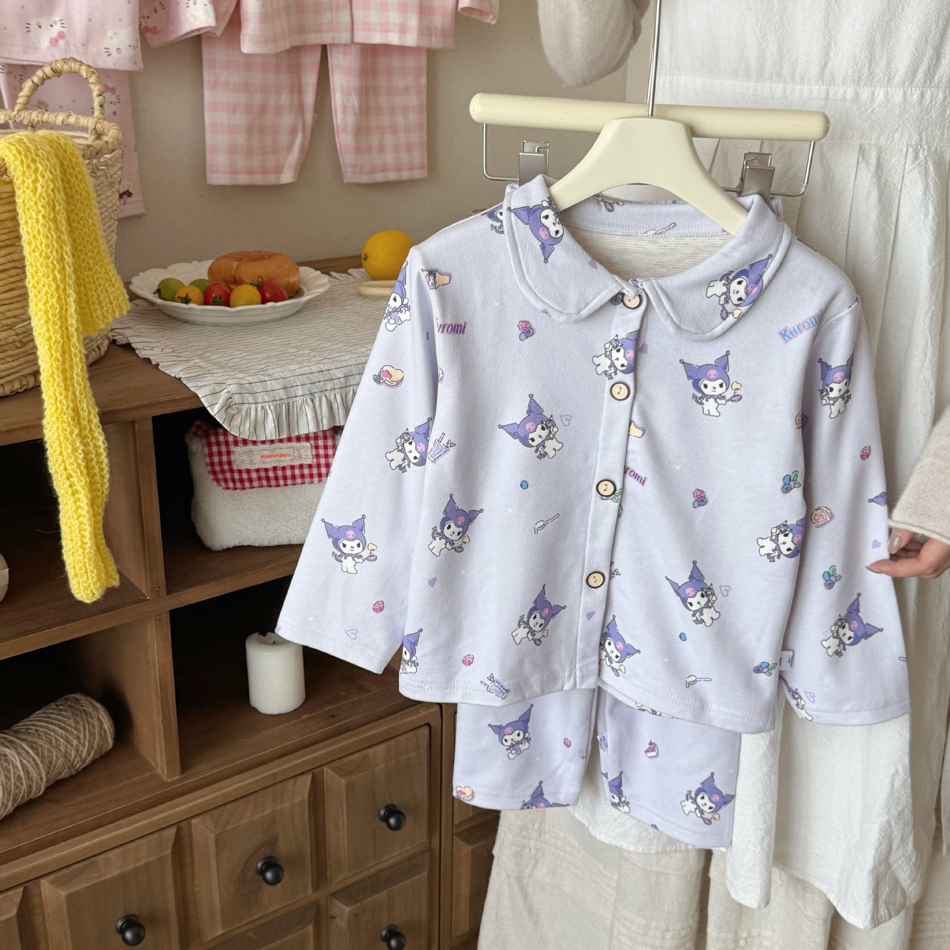 Niños primavera y otoño pijamas de terciopelo niños dibujos animados manga larga juego de ropa de casa dos juegos de cardigans con solapa
