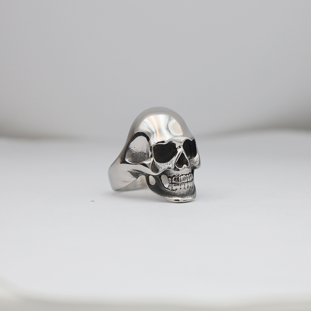 欧美嘻哈大骷髅头戒指男个性复古霸气机车食指戒钛钢指环批发
