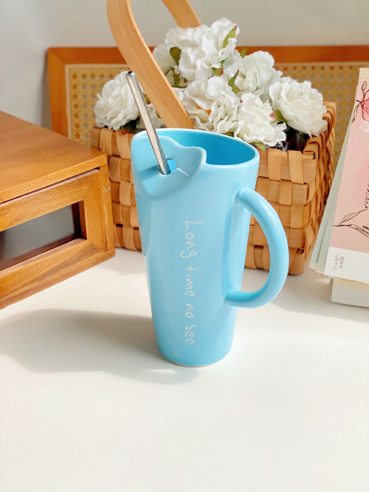 Cada 5 Yuan taza de cerámica taza de liquidación cantidad de stock no es mucho taza de café taza de agua taza de dibujos animados taza de desayuno