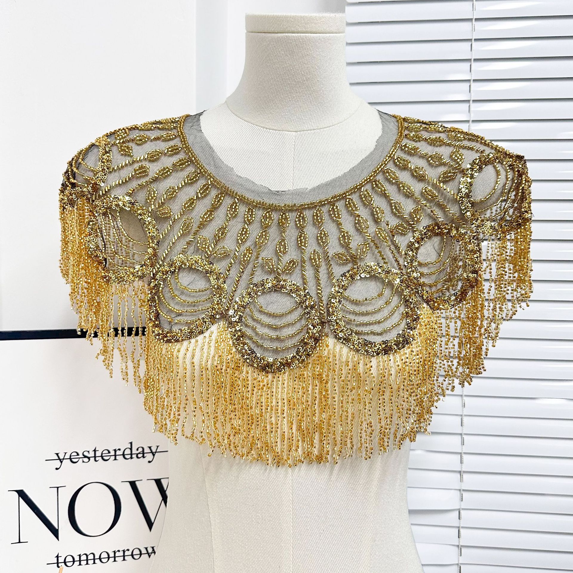 H8079 블랙 메쉬 골든 비즈