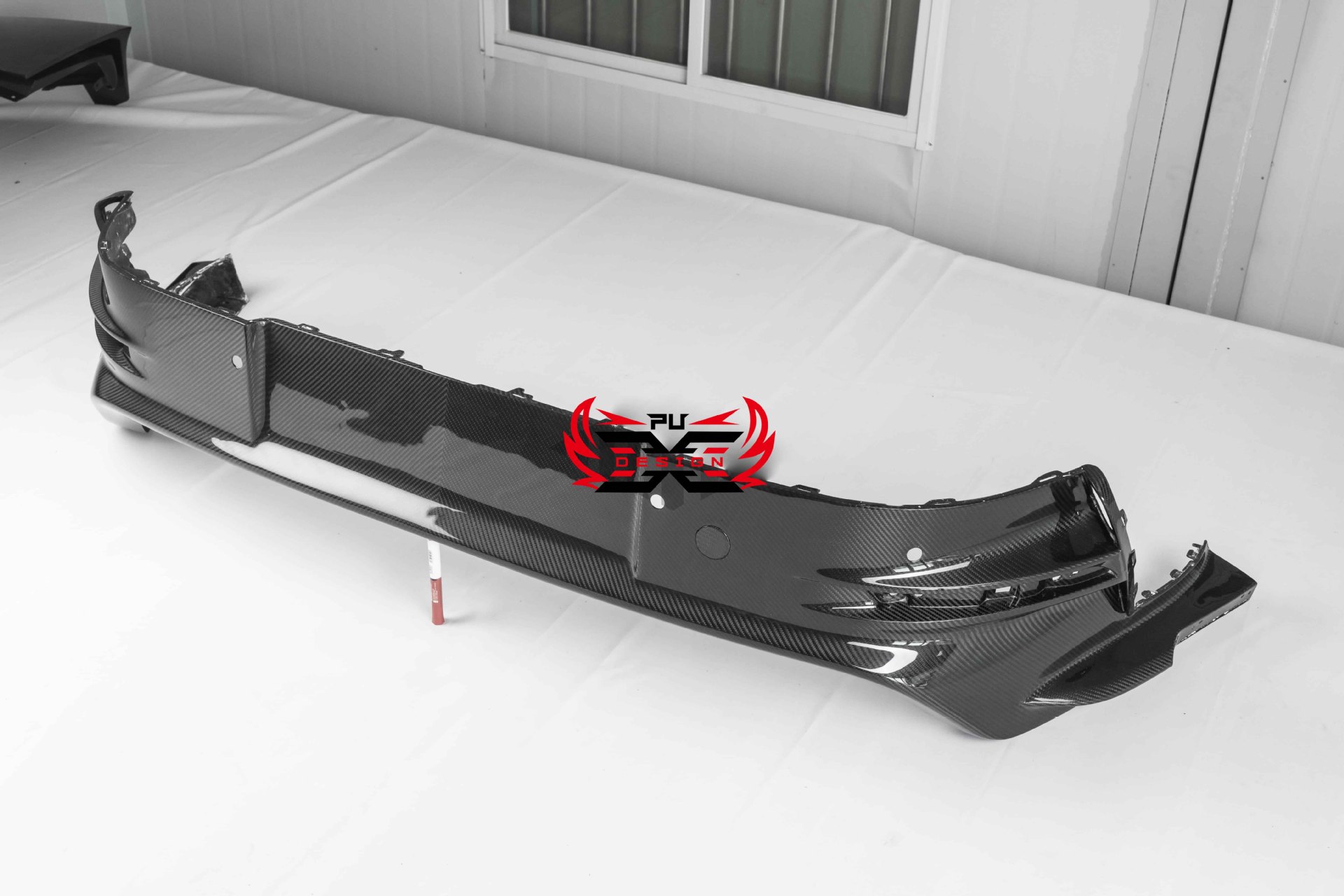 Suitable for Porsche 911 992 GT3RS original dry carbon fiber modification kit, front, middle, rear lip and side skirts