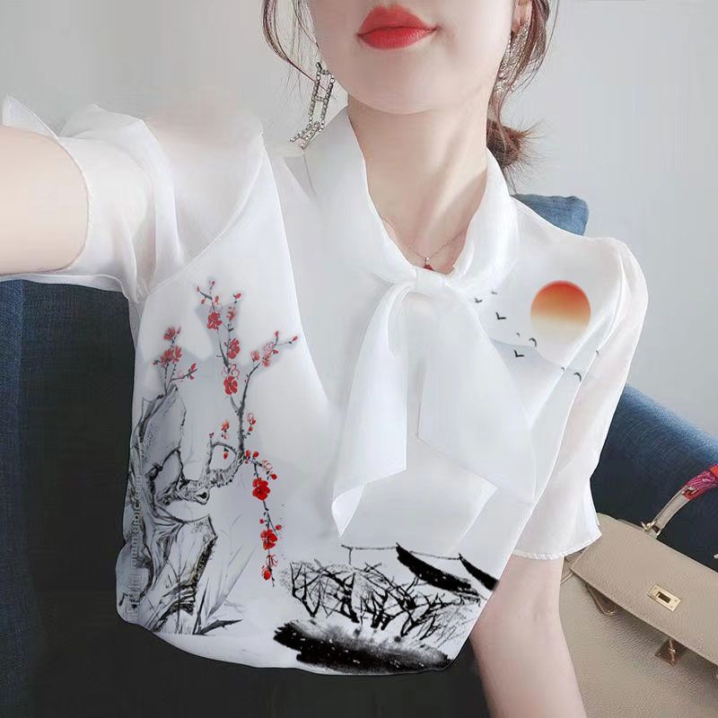 夏の新型女性tシャツ半袖韓国版痩せプリント減齢百合洋気隠しマフラー襟ママシャツ|undefined