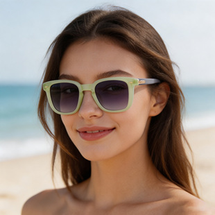 �͹�С����ī�RŮ�����_܇�����⾀̫��R�и߼������R�羳shades