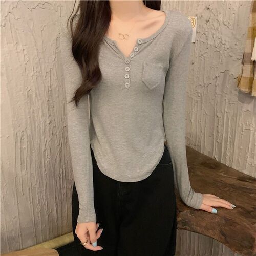 Lady's Long-Sleeve Base Shirt with Design Knob, Spring and Autumn Fashion, Fitted and Slimming, Asymmetrical Short Style, Pure Desire Top