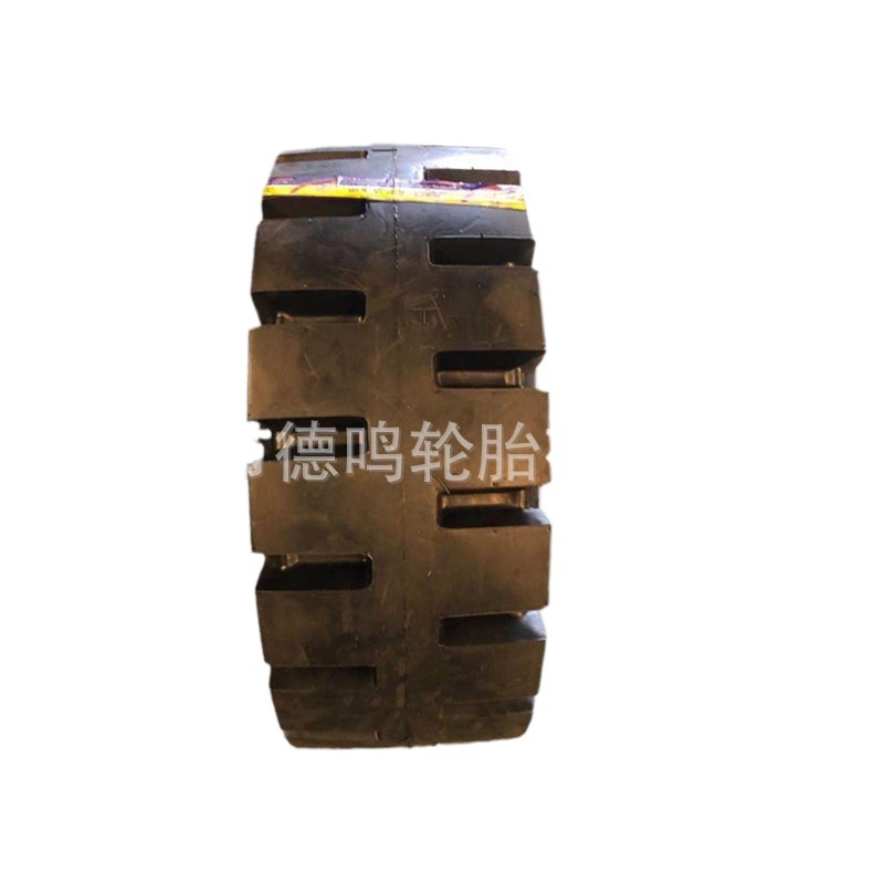 Neumático de ingeniería de suministro 20,5/70-16 neumático de cargador pequeño 16/70-20