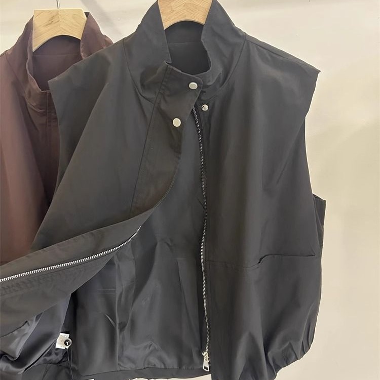 Gilet de travail court et simple de style européen GraceChic pour femme, collection automne 2025, coupe ample et décontractée._voghion.com