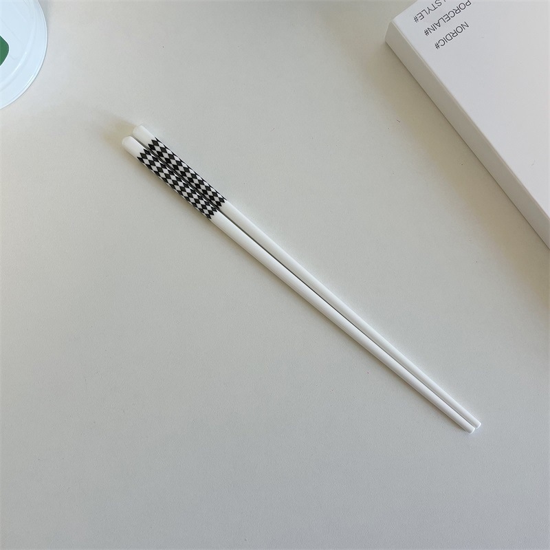 햅번 바람 세라믹 젓가락-다이아몬드 (약 24cm)