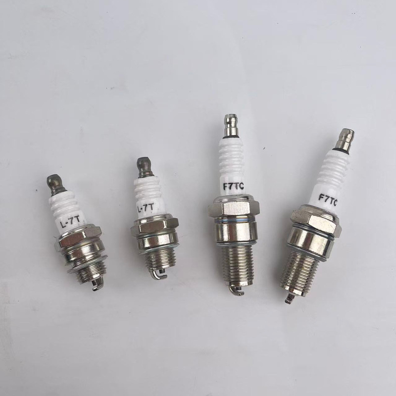 L7T チェーンソースパークプラグ芝刈り機ヘッジトリマー 152/168 ガソリンウォーターポンプ発電機スパークプラグ F7TC メーカー|undefined