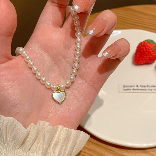 Freshwater Pearl Heart Shaped Imitation Pearl Necklace European and American Style Personality Clavicle Chain High-end Simple Elegance Necklace for Women