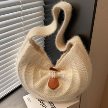 Ůʿ�μ���r��ë���h��������ţ�ǿ��b��������������eͨ�ڰ�