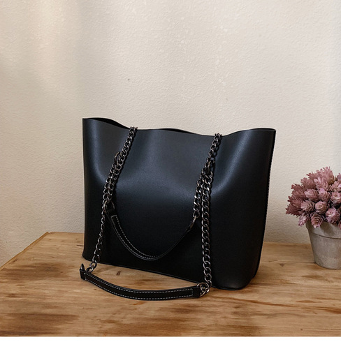Cross-border bag women's bag autumn and winter new large capacity retro tote bag high-end simple chain portable shoulder bag