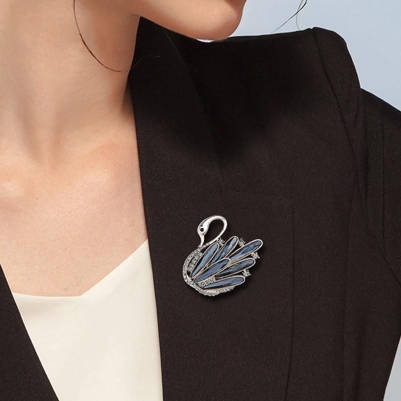 19g Weight Corsage Classification Daily Occasion Alloy Material Swan Pattern Unisex Gender Elegant Style Elegant Pin Swan Alloy Unisex Corsage 2