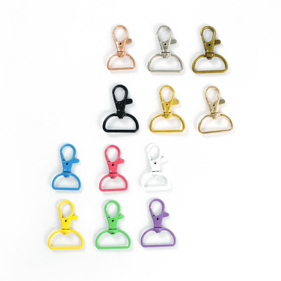 Fábrica al por mayor nueva DIY aleación de zinc llavero langosta broche bolsa accesorios hardware perro hebilla al por mayor en stock