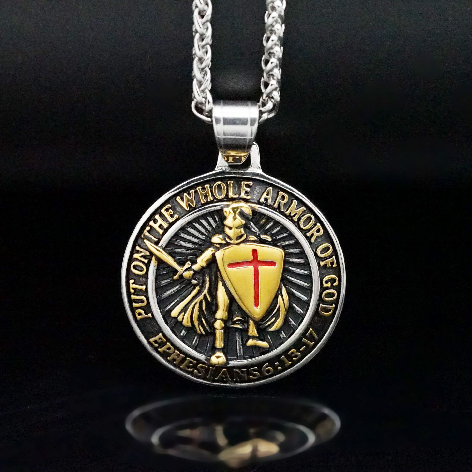 304 Stainless Steel Material 1 Piece 304 Stainless Steel Letter Knight Pendant